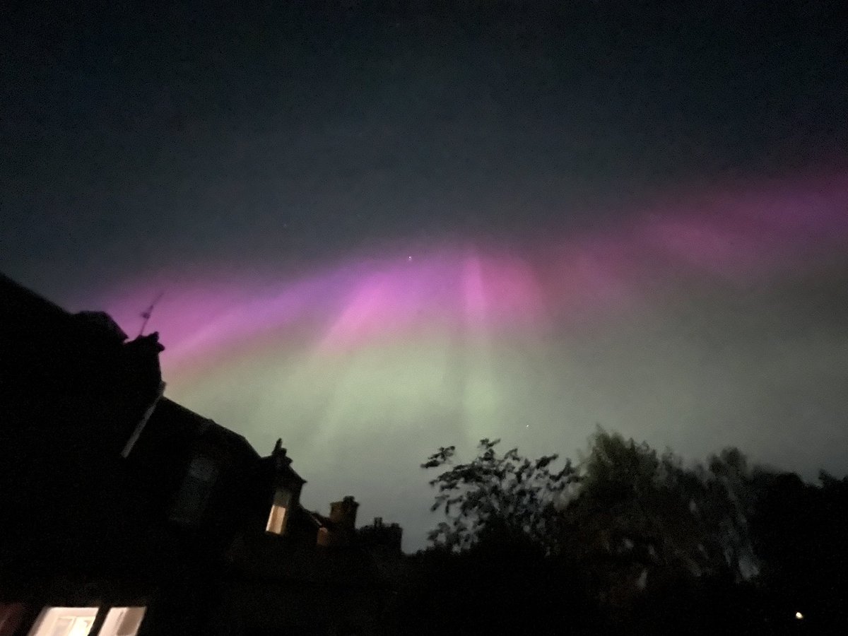 From the garden in Edinburgh! #AuroraBorealis