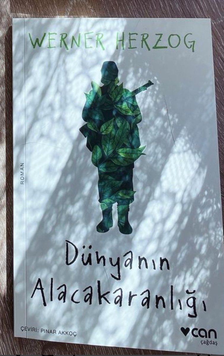 Uzakdoğuya dair kitap yazılınca inanç, mücadele kavramları öyle güçlü güzel yoğurulur ki kitabın içine ilk sayfalardan karışılır. Bir askerin gözden çıkarılmış bir adada küçük birliği ile mücadelesini konu alıyor.