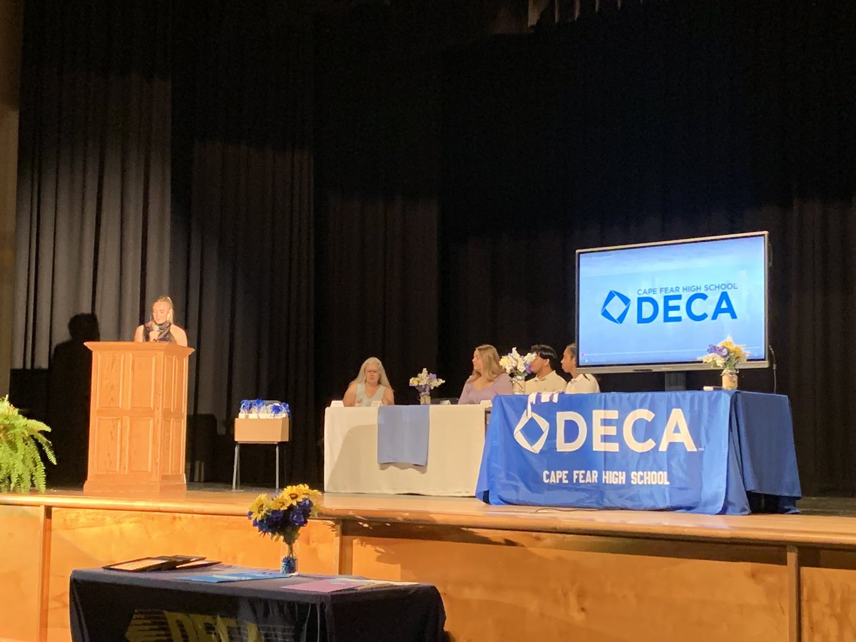 Attending CFHS DECA 23-24 Banquet celebrating their chapter accomplishments and recognition of chapter members.@CTE_ccs @CTEforNC @CumberlandCoSch @NCDECAPOB