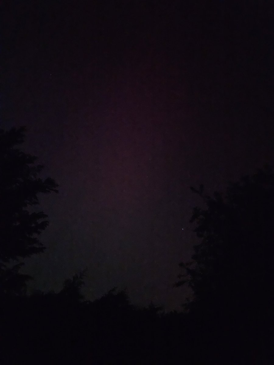 The power of night mode on a phone #oxfordshire #aurora