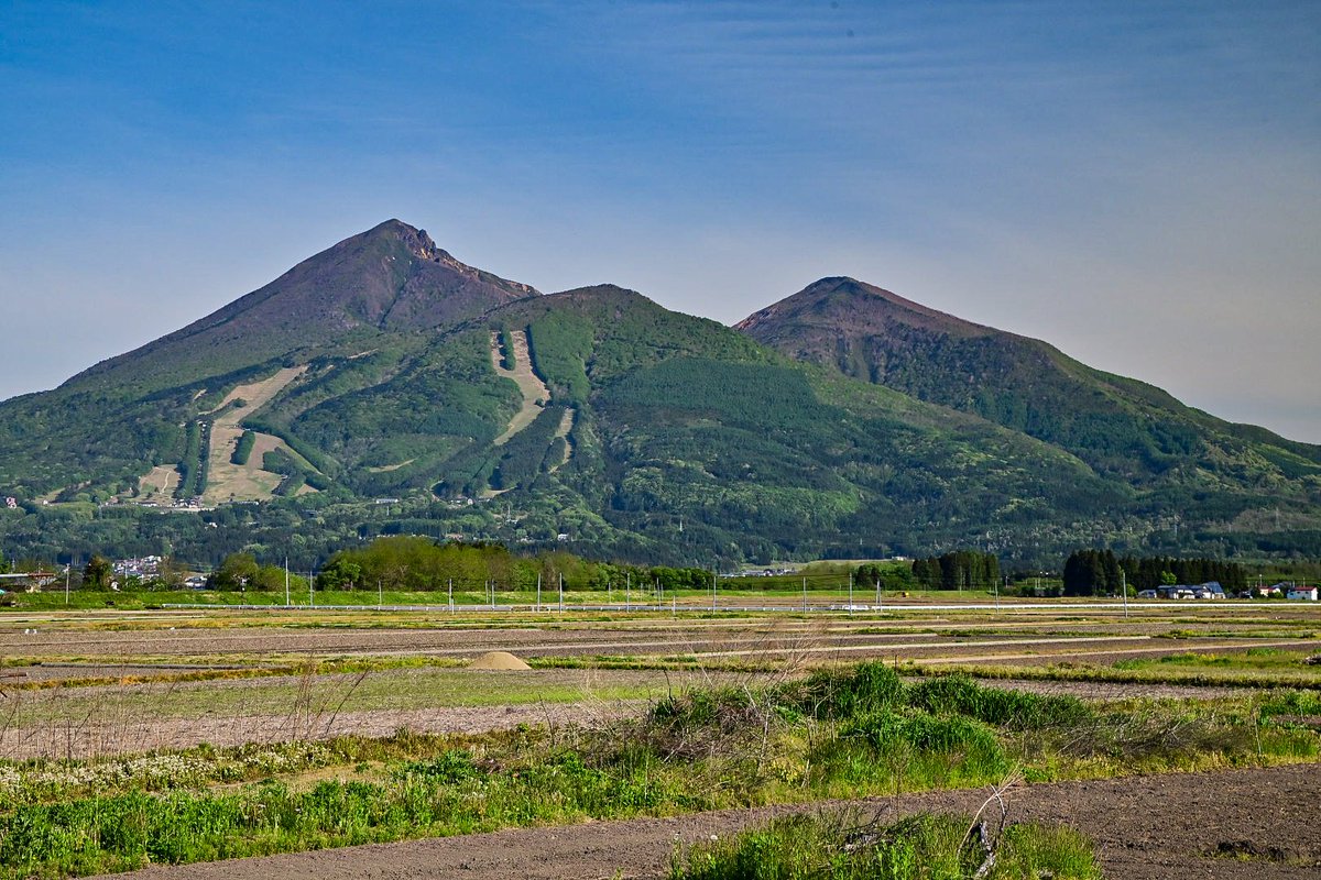 おはようございます
　☀☀☀
現在、猪苗代町に到着

早朝の磐梯山

＃福島撮る旅
＃ふくつぶ
#全開朝撮 
＃空ネット