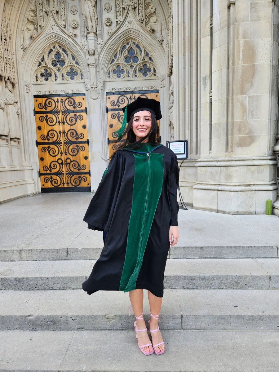 Ladies and gentlemen, let me be the first to introduce you to Dr. Mariam Ardehali. #graduation #medicalschool #Doctors @DukeMedSchool @dukemedicine @NUFeinbergMed @NU_IntMed