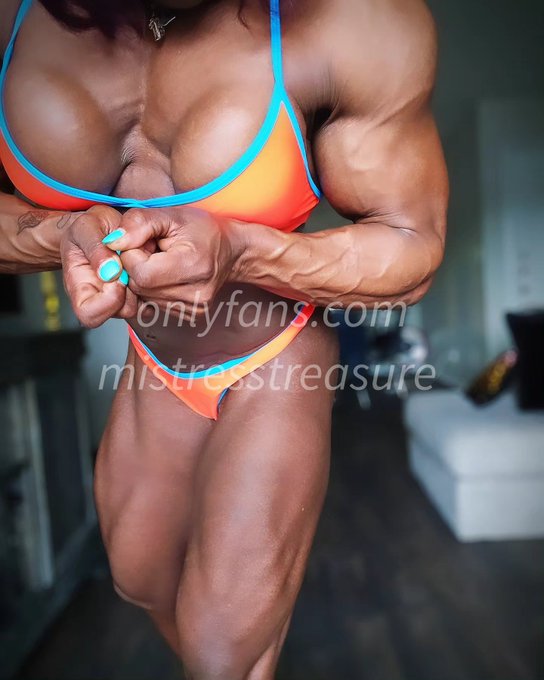 They say timing is everything  I say timing is a captured moment like this, not so  great timed photo<a href="/tag/lifestyle"class="tags"><span>#lifestyle</span></a><a href="/tag/life"class="tags"><span>#life</span></a><a href="/tag/summer"class="tags"><span>#summer</span></a><a href="/tag/timing"class="tags"><span>#timing</span></a><a href="/tag/femalebidyb"class="tags"><span>#femalebidyb</span></a>