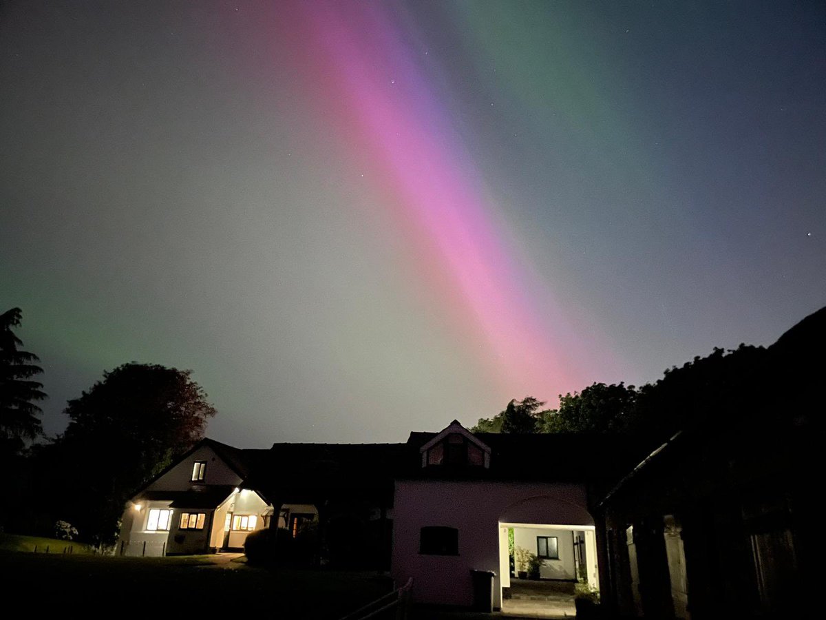 Good grief #NorthernLights <a href="/MENnewsdesk/">Manchester News MEN</a>