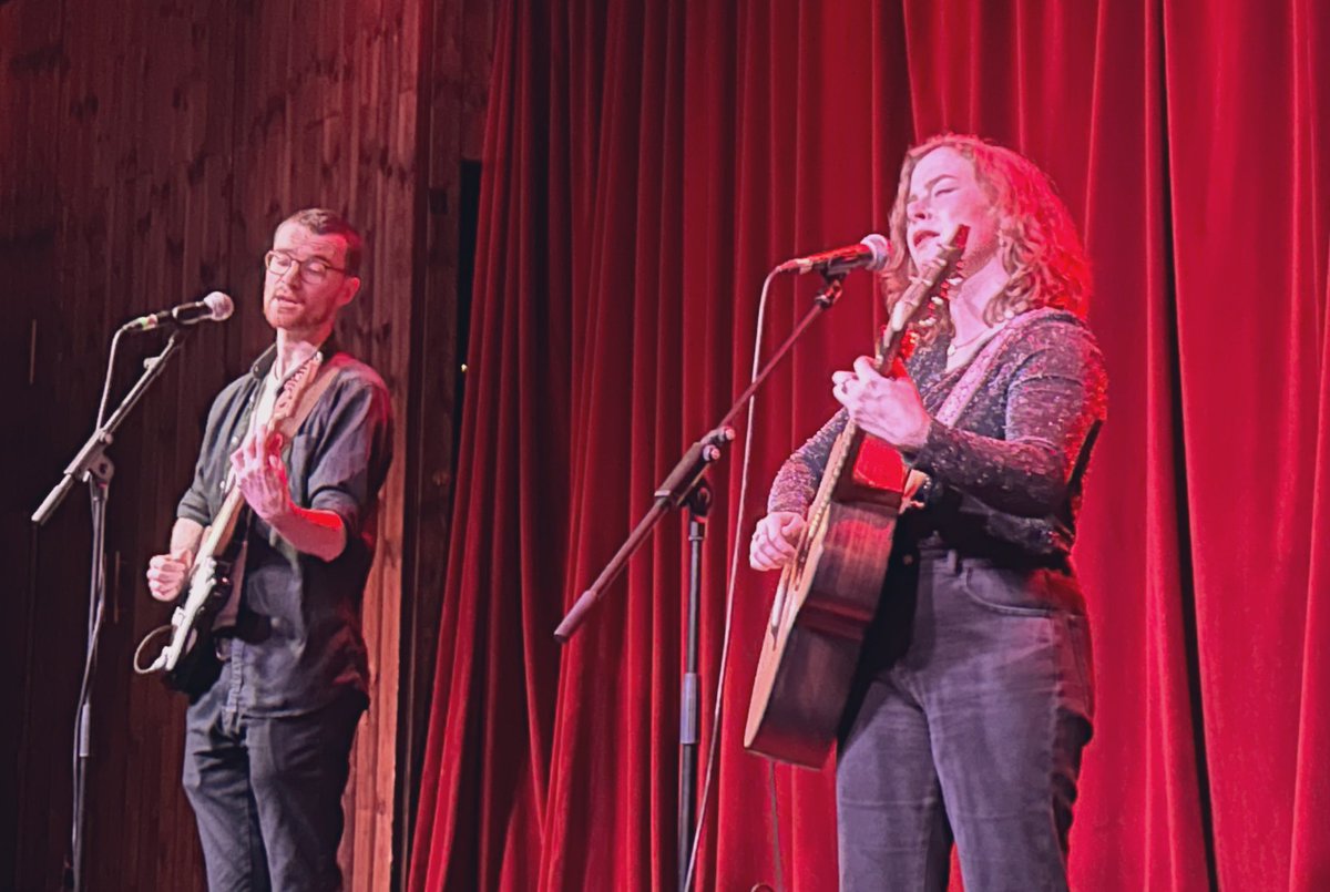 Exquisite show from @KatherinePriddy at the @sugarclubdublin tonight, accompanied by @GeorgeBoomsma she writes brilliant modern folk songs with a voice from the ages