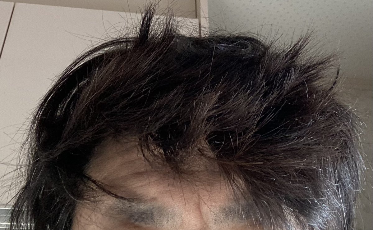 pekasuro's tweet photo. 5月11日
おはようございます😃
本日も宜しくお願いします🙇‍♂️

🌟今日は何の日
　エベレスト日本人初登頂記念日

🎰パチンコ関連
　固定ツイート
　キャラ誕生日

🤯今日の寝ぐせ
　6️⃣2️⃣5️⃣日目 https://t.co/h1vLDCxvy8