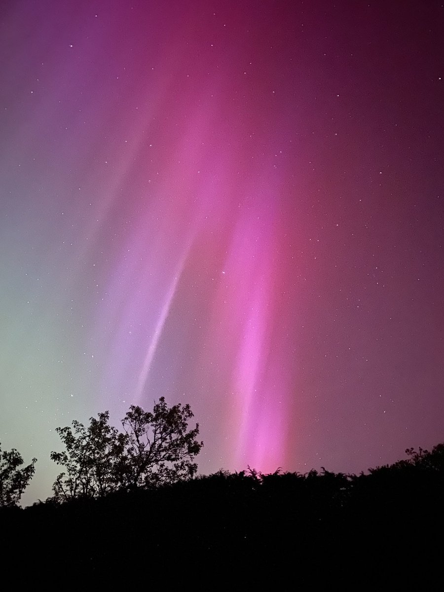 Incredible sight to see the Aurora looking so spectacular tonight even from the south coast of the UK. What a show. If you are awake and reading this head outside now. #aurora #Auroraborealis