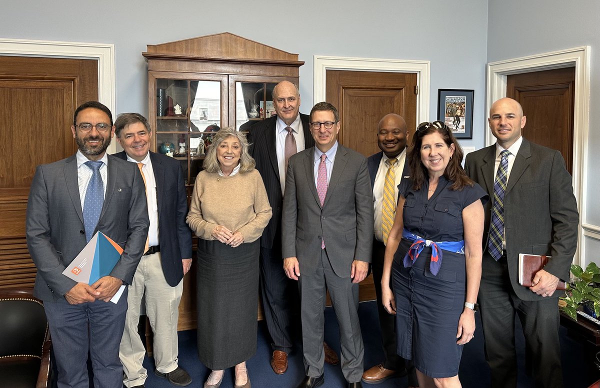 I met with ⁦@GAManufacturers⁩ this week to discuss the need for passing an FAA Reauthorization bill so that we can enhance safety in our skies and keep the travel economy moving in Southern Nevada.