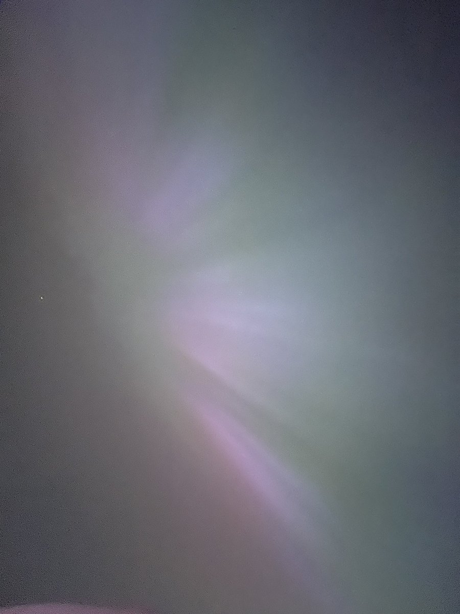 LukeGarratt9's tweet photo. I’m in awe. First time ever seeing solar flares with my own eyes.

Taken from West Mids, UK, using iPhone. https://t.co/bk5Qn6zGSX
