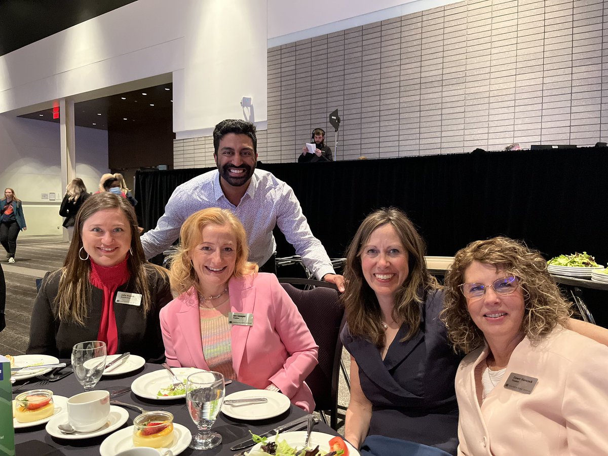 Great to hear from students on what they love about our city in the Mayor’s state of the city address today @EdmontonChamber. A city is stronger when it has strong public education. #epsb #yeg