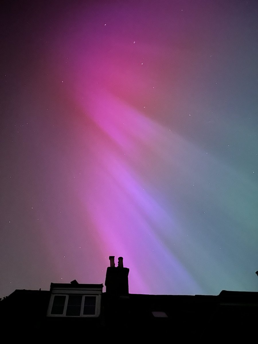 Absolutely wild scenes out here in Kent. Aurora Borealis, at this time of year, at this time of day, in this part of the country?