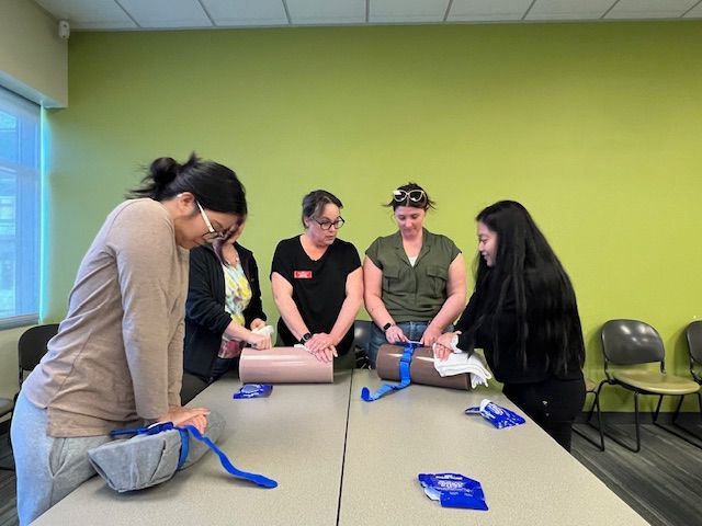 WAStateENA's tweet photo. Last week WA ENA in collaboration with Olympic College in Bremerton, WA, hosted a Stop the Bleed class. The thirty-three participants included students, EMTs, college instructors, and community members. We would like to thank all who attended and supported this successful event!! https://t.co/sSFNLxhSgi
