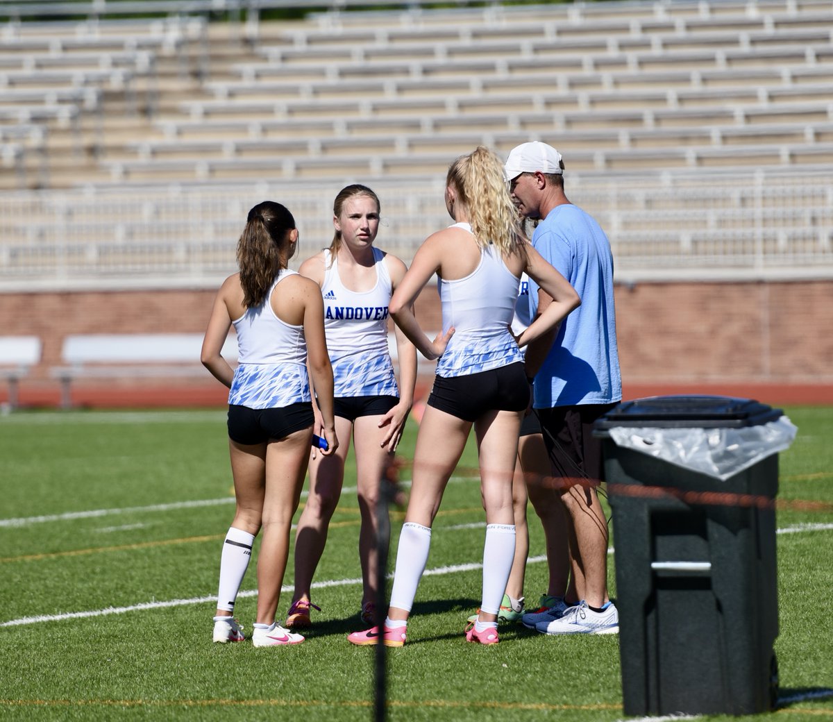 TheOutsideFam's tweet photo. AVCTL Division II 4x800 League Champs! 

Brecken Bogner, Gabby Day, Averie Fetters &amp; Jordan Cleary

#AndoverTrojans https://t.co/nLZvqKngw5