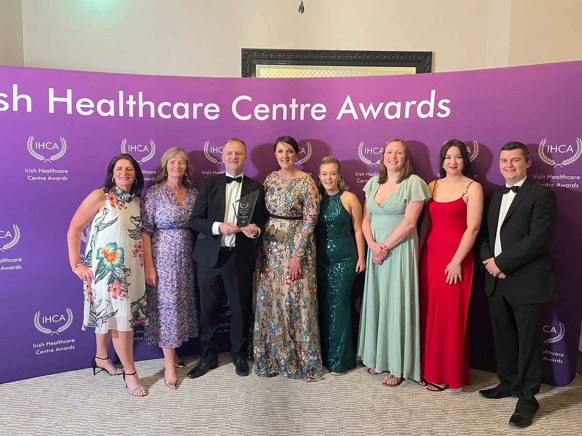 General hospital healthcare initiative winners 2024 at the Irish healthcare centre awards. Pain Management Centre working towards quicker access to specialised care @ULHospitals @hseie @munsteralan @DominicHarmon13 @fionairwin2012