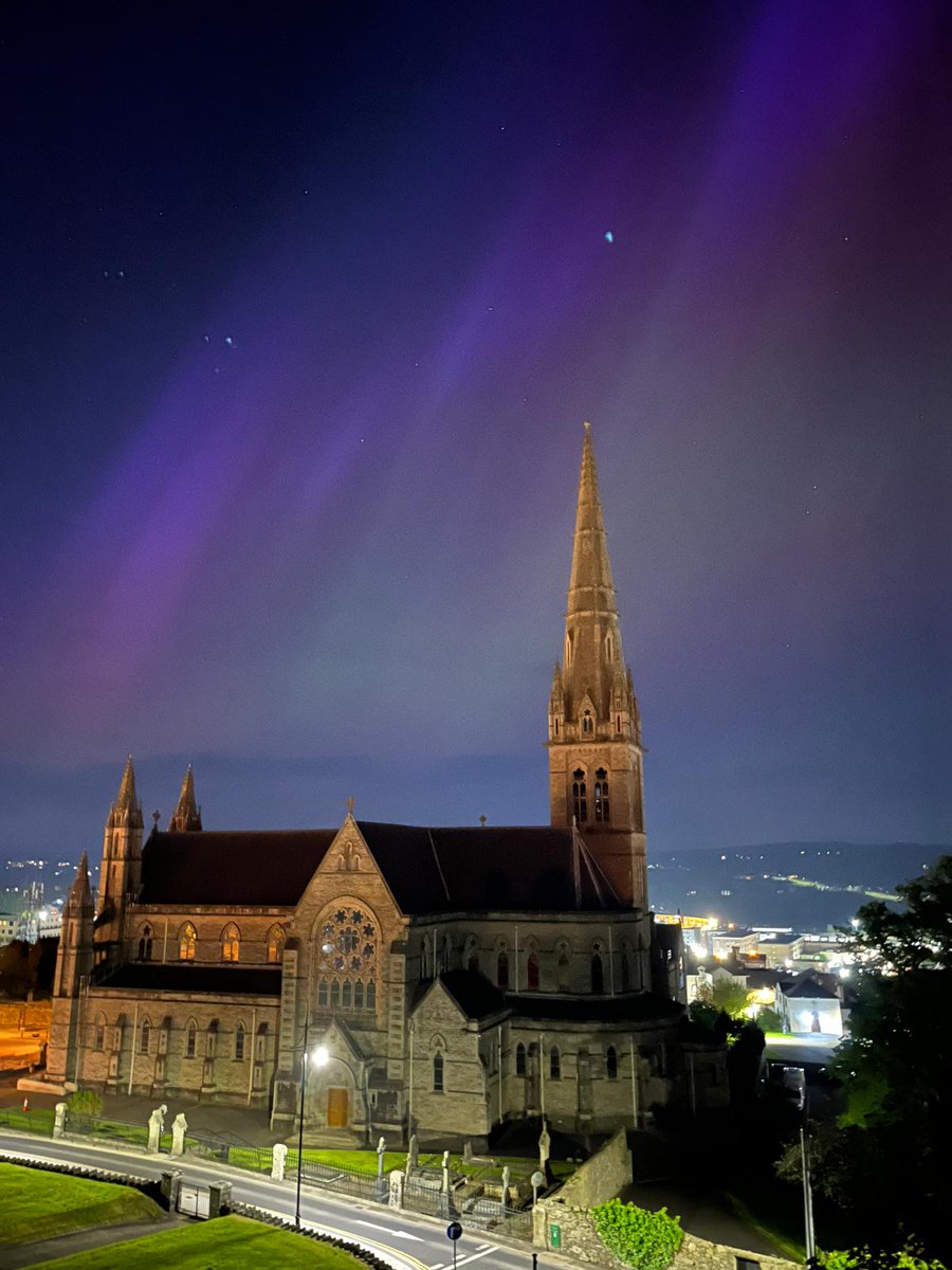 Northern lights over St Eunan's Cathedral, Letterkenny, Co.Donegal May 10th 2024. #Donegal #NorthernLights