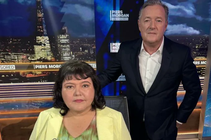 DataEnVivo's tweet image. #DataSeries 🎞️

&quot;Bebé reno&quot; es la nueva serie adquirida por Netflix que es furor y ahora la &quot;Martha&quot; de la vida real salió a hablar 🤔

Enterate qué dijo y qué opina de la serie en el link abajo 👇

datadiario.com/datamusica/rom…