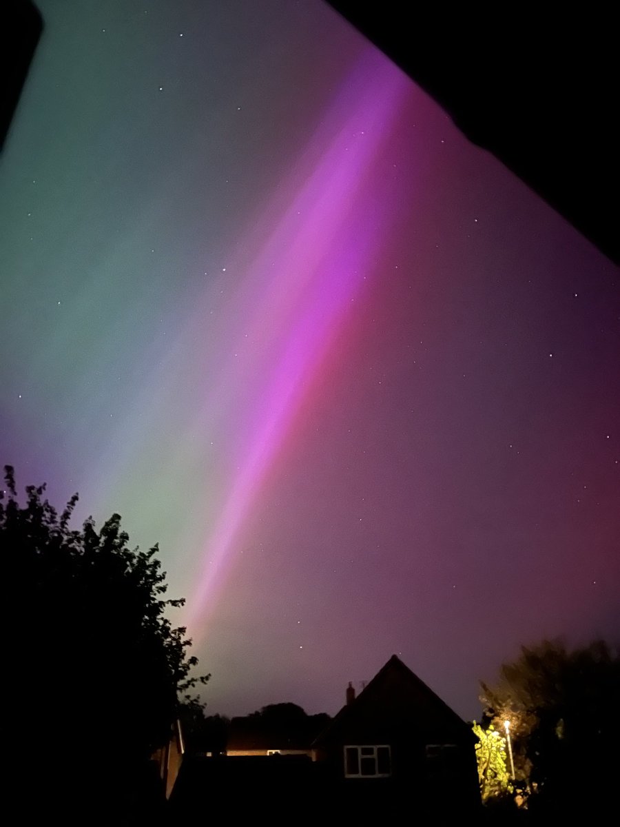 Not so northern lights. Amazing colours here in the Cambridgeshire sky…..