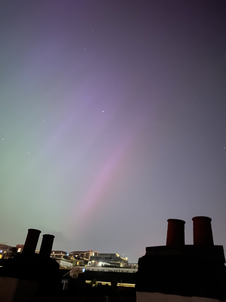 Remarkable to see Aurora borealis in the city despite all the light pollution: that’s a first for me. Son sent us a picture and I thought he was abroad until I went outside myself