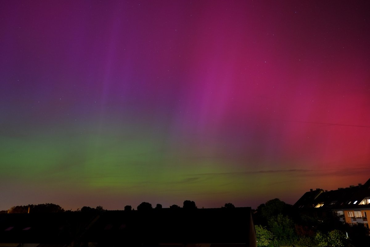Speyer kurz nach Mitternacht #Polarlichter #aurora #Auroraborealis