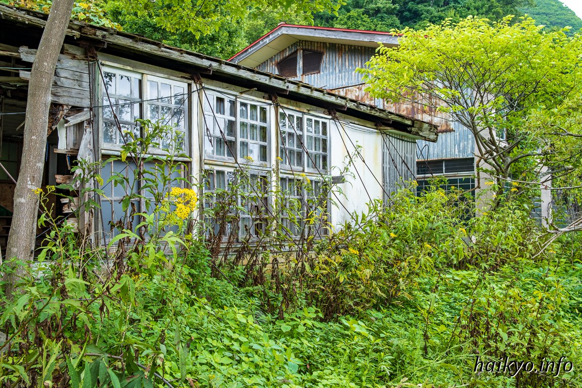 断崖の上に残る美麗な廃校
haikyo.info/s/9612.html
#廃墟 #abandoned #automated