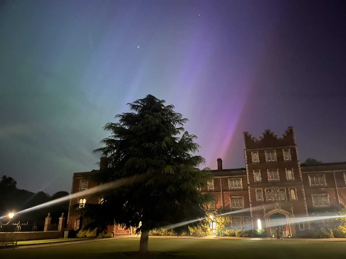 Wow!
<a href="/JesusCollegeCam/">Jesus College</a>