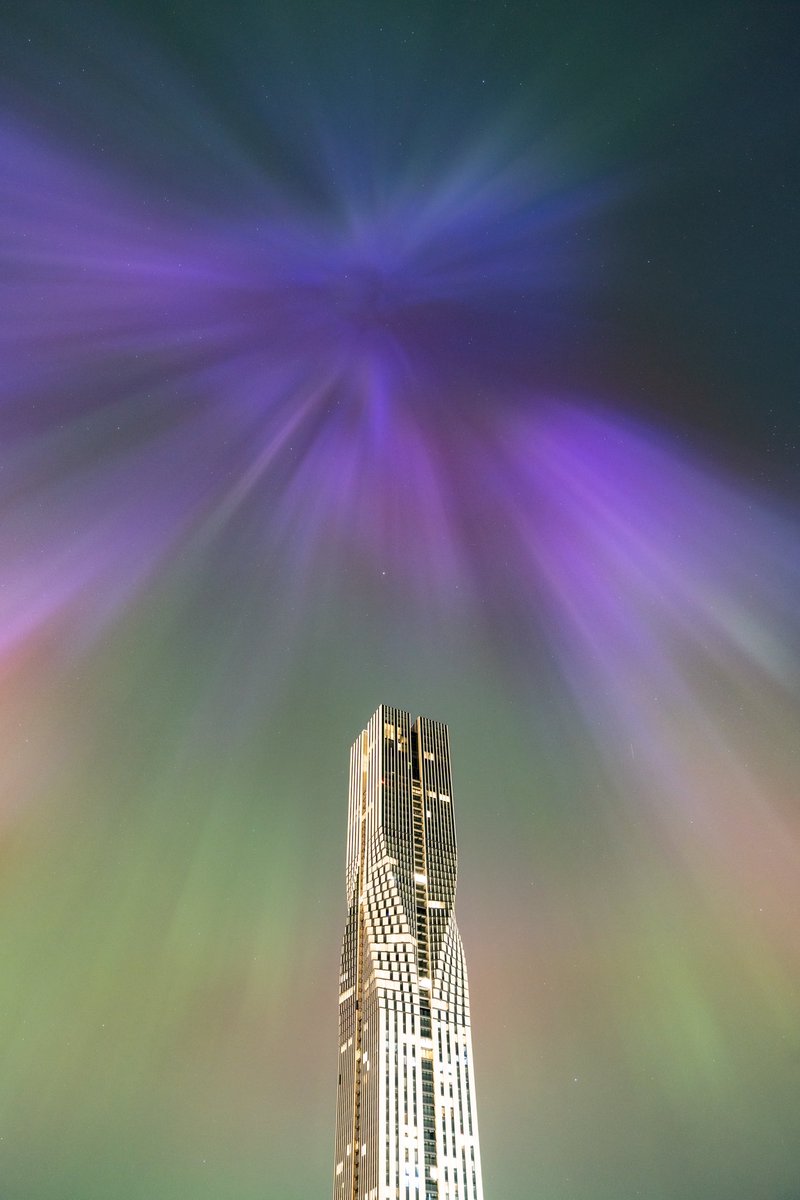 Matt Robinson (@astromackem) on Twitter photo Northern lights looking south over Karlatornet in Gothenburg.
I’ve seen many displays, but nothing like this so far south!!
<a href="/Sweden/">Sweden</a> <a href="/Lauratobin1/">Laura Tobin.</a> <a href="/goteborgcom/">Göteborg/Gothenburg</a> #northernlights #auroraborealis #aurora Northern lights looking south over Karlatornet in Gothenburg.
I’ve seen many displays, but nothing like this so far south!!
<a href="/Sweden/">Sweden</a> <a href="/Lauratobin1/">Laura Tobin.</a> <a href="/goteborgcom/">Göteborg/Gothenburg</a> #northernlights #auroraborealis #aurora