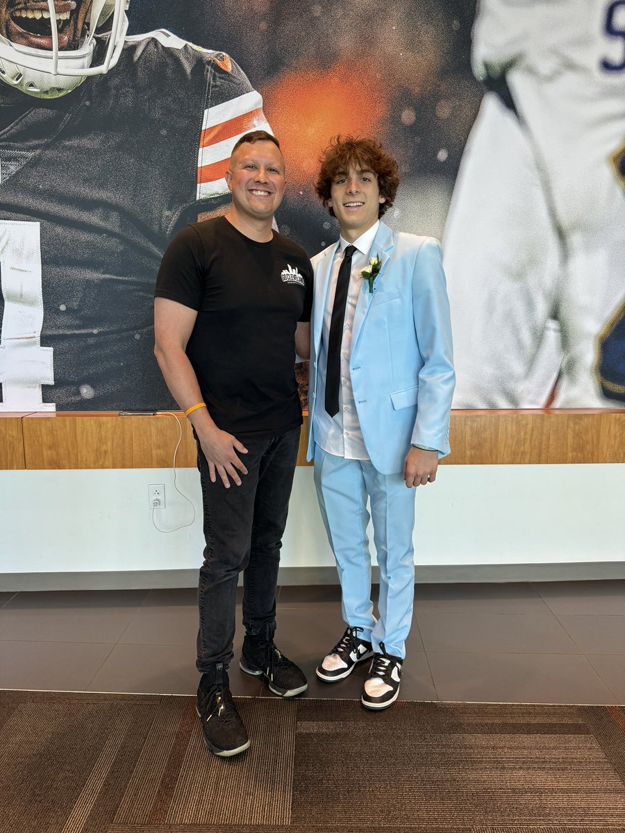 The 2024 man of the year <a href="/joeyscarpitti1/">joeyscarpitti</a> and I before prom! Heading to Charleston 🏀