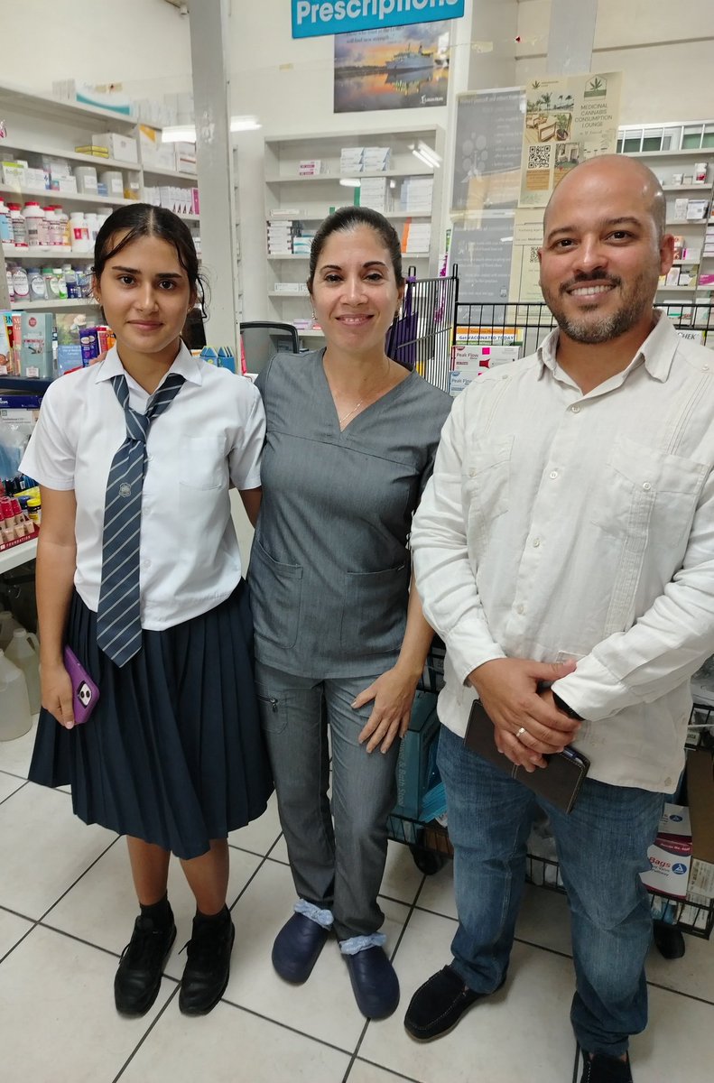 Durante nuestra visita de trabajo a #Bequia también nos encontramos con varios compatriotas. No hay nada que haga sentir más orgullo a un cubano🇨🇺 que ver y hablarle a otro cubano. Bonitas reuniones. Gracias por la hospitalidad hermanos! #Cuba