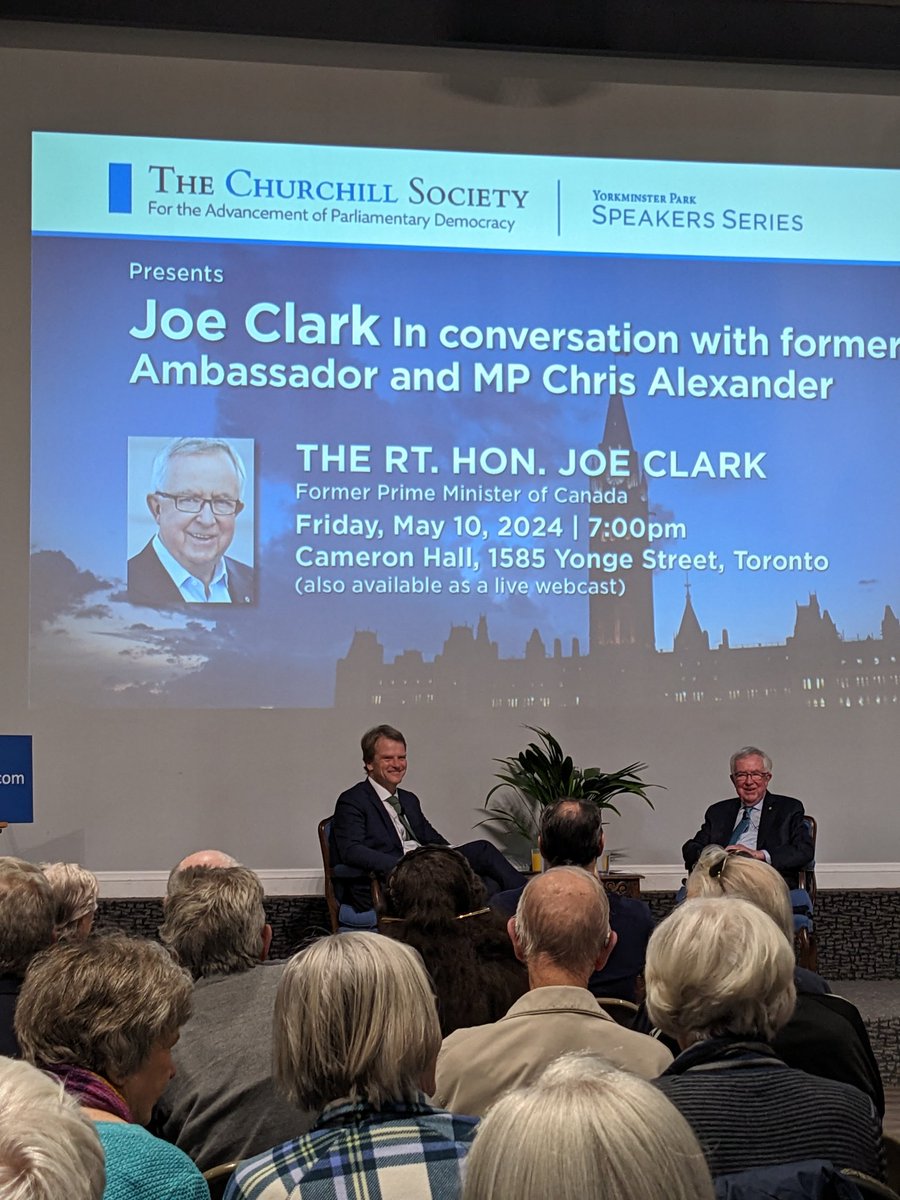 .@RtHonJoeClark with @calxandr at Yorkminster Speaker Series tonight in Toronto. Great to be here with former prime minister.