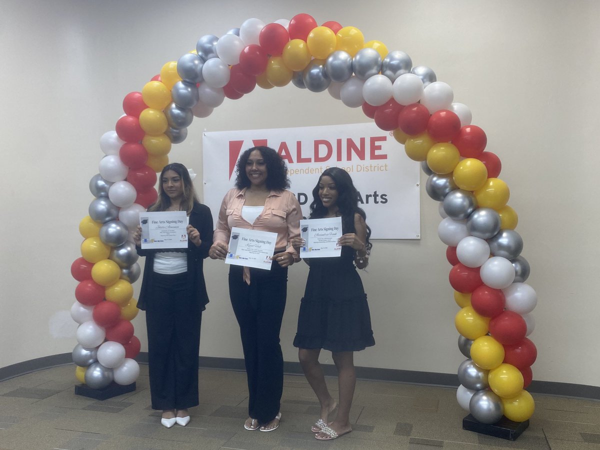 Over $250,000 scholarships earned through @aldinefinearts celebrated tonight at our first @AldineISD Fine Arts Signing Day! Through the arts our incredibly talented artists have choices & opportunities! @AldineArt @drgoffney @adbustil @DrFavy