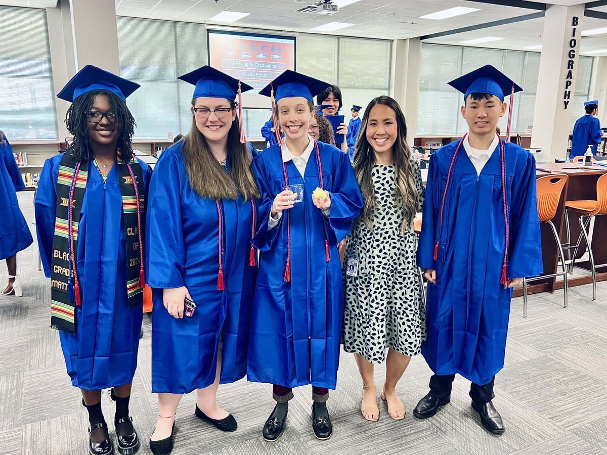 MrsSawasaki's tweet photo. SO PROUD of our first-ever P-TECH cohort, graduating with their associate's degrees! 🤩 Can’t wait to see all they’ll accomplish after high school! 💙🤍🧡
Special shoutout to Dallas College and Omari for all his help!
#RunMustangsRun🐎 #PTECH #Classof2024 🎓 https://t.co/E54qRthtUC