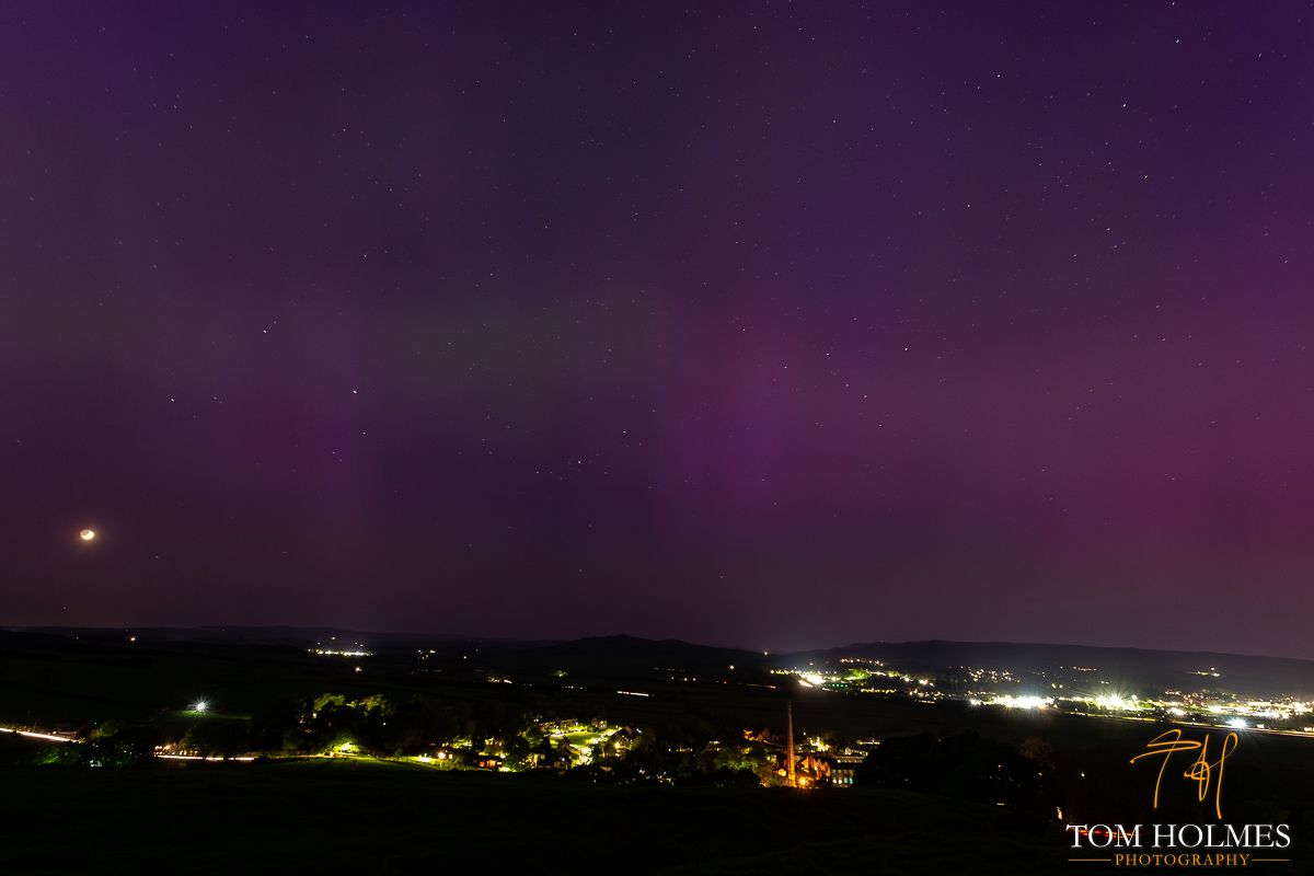 "Hint of Aurora"
Taken overlooking Carleton in Craven, near Skipton (North Yorkshire, UK).
© Tom Holmes / buff.ly/2q2s0de