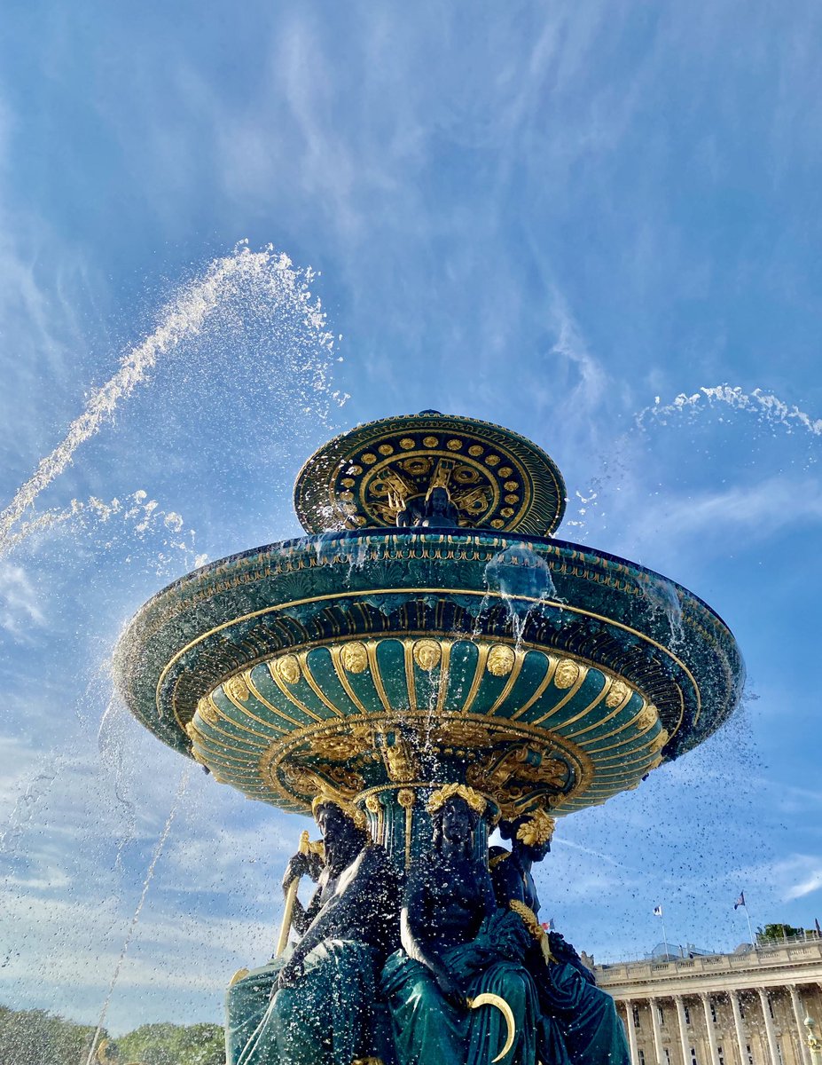 La Fontaine des Mers , place de la Concorde 💛💚💙🩵📸B.Fleurot
