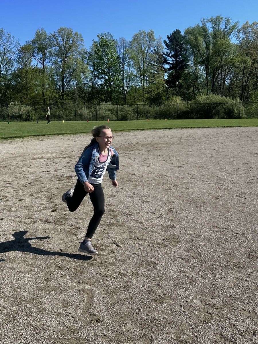 Our 3rd graders had a blast at Tiger Baseball today🧡💙<a href="/hutchingsele/">Hutchings Elementary</a>