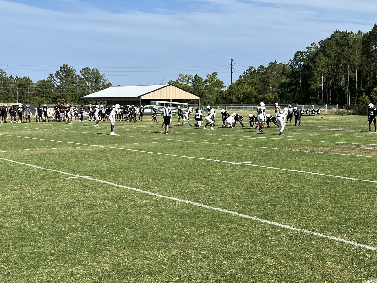 Got out today with the boss @CarrollCity to watch Oakleaf spring scrimmage. Want to thank @Luffywitdahands @coach_foy_ @OHSKnightsFB for the hospitality today. Got to see some possible future prospects for @jaa_athletics. @NechoCarroll #GoMocs #StrikeFast