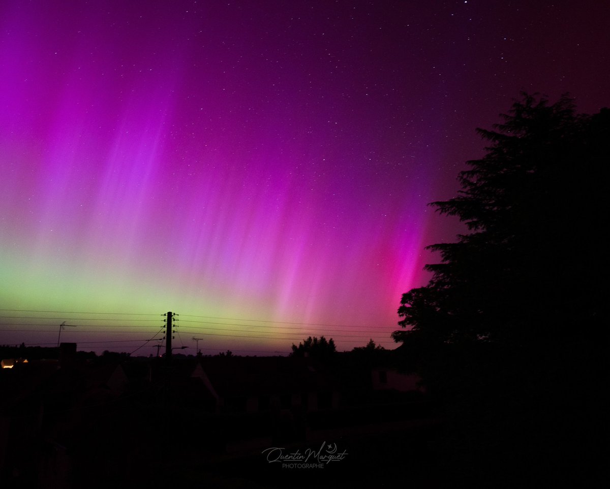 Incroyable ! 🤩 #auroresboreales
#sarthe #france 

<a href="/lemainelibre/">Le Maine Libre</a> <a href="/OuestFrance72/">Ouest-France 72</a> <a href="/NouvellesSable/">LesNouvellesDeSablé</a>