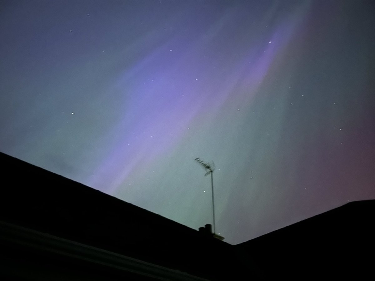 Finally I get to see them and don’t even need to leave the house . Just magical. #northernlights