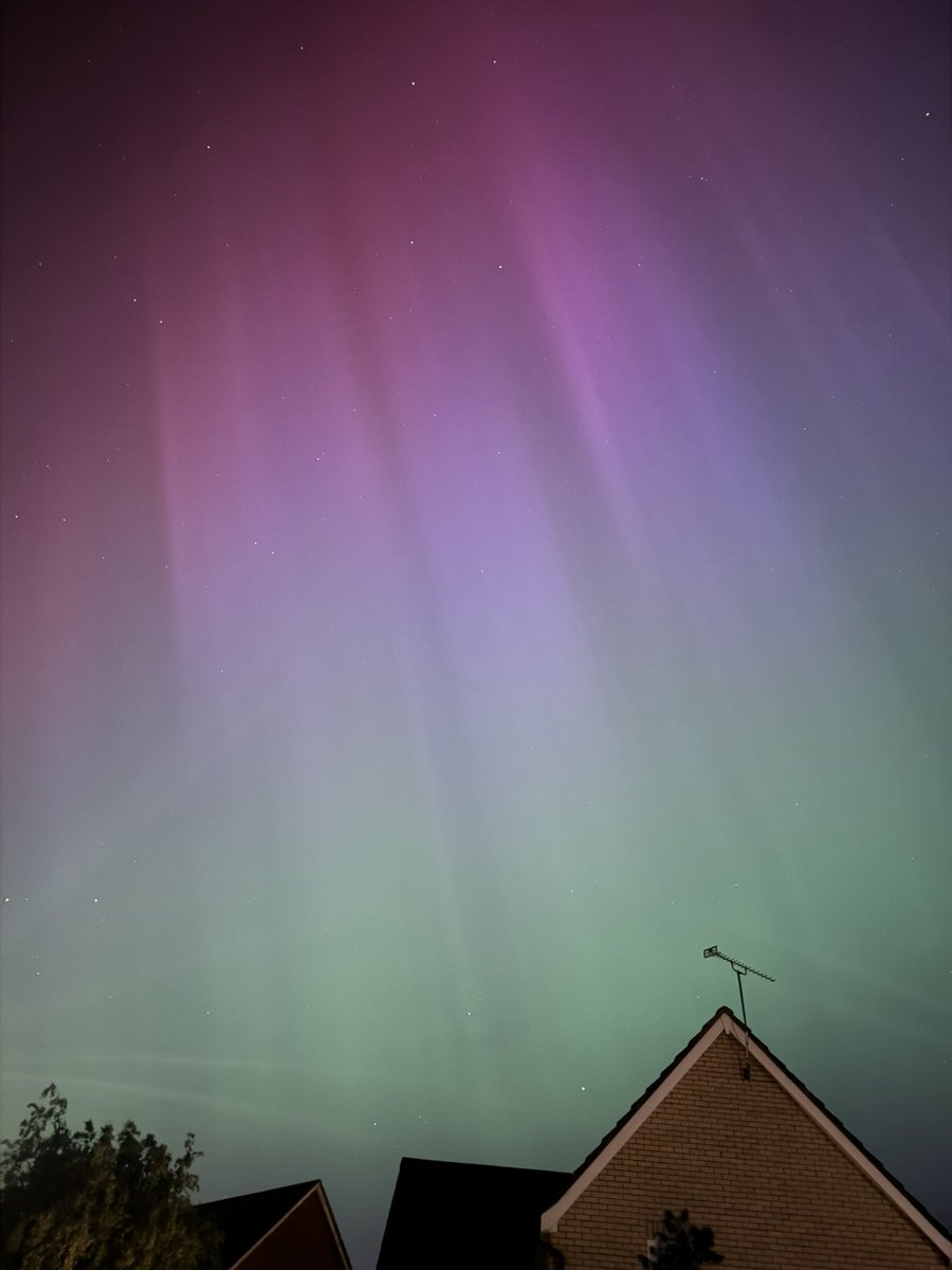Bloody shite coloured fog ruining yet another clear night of astronomy! #Auroraborealis  #Tiptree #Essex