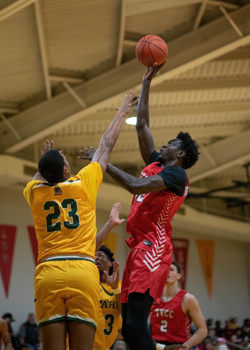 COLLEGE COACHES - 2024 7'0 F MOUHAMADOU CISSE - Trinity Valley CC - @c1sse_momo4 Former D1 Transfer (St Louis) 6ppg 6rpg 1bpg Player Profile: verbalcommits.com/players/adam-h… Film available in player profile SIGN UP FOR PLAYER+ TODAY verbalcommits.com/member-join