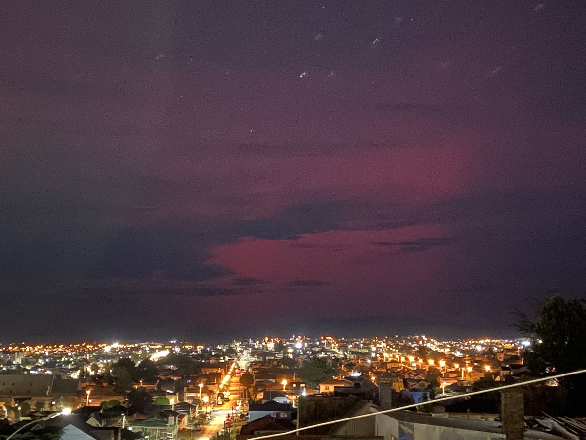 EarthquakeChil1's tweet image. Aurora austral #Punta #Arenas Chile.