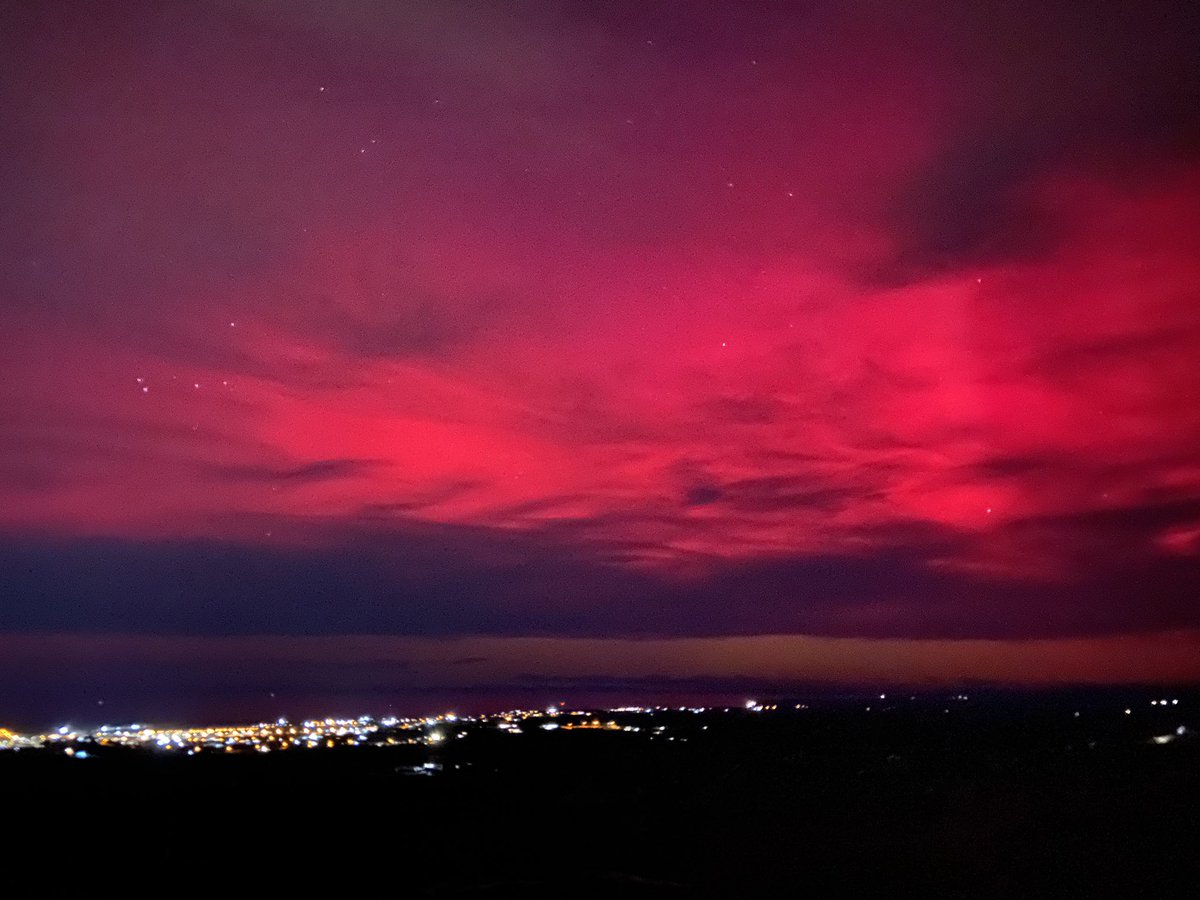 EarthquakeChil1's tweet image. Aurora austral #Punta #Arenas Chile.