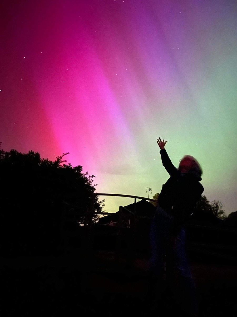 RDG1871's tweet image. More from #Pangbourne #rdg #Berkshire #northernlights