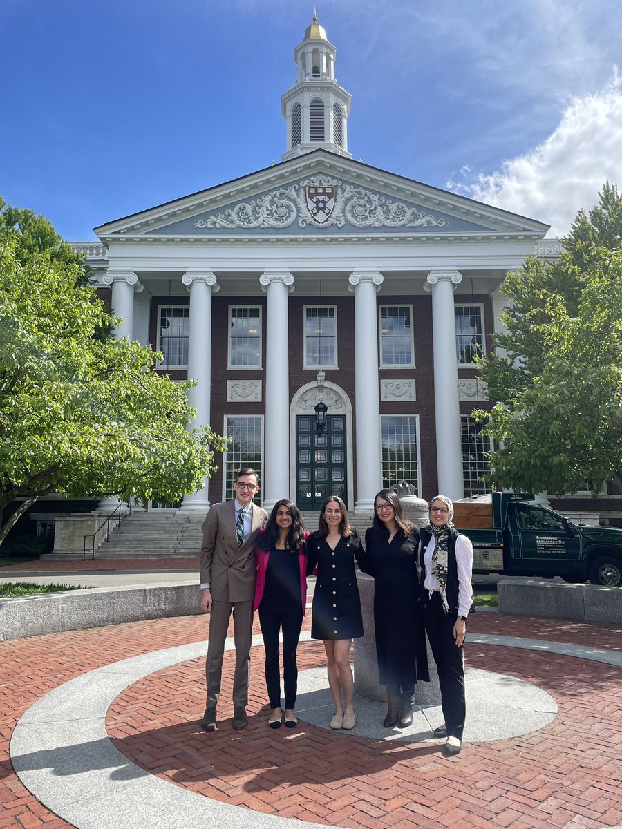 MGB Neuro at the Harvard Business School for the Value Based Healthcare Delivery course! Our residents Marinos, Minali, Gabby and Mia along with neuro ICU fellow Yasmin were accepted to attend this course at HBS - CONGRATULATIONS! 🎉 We can’t wait to hear about it!