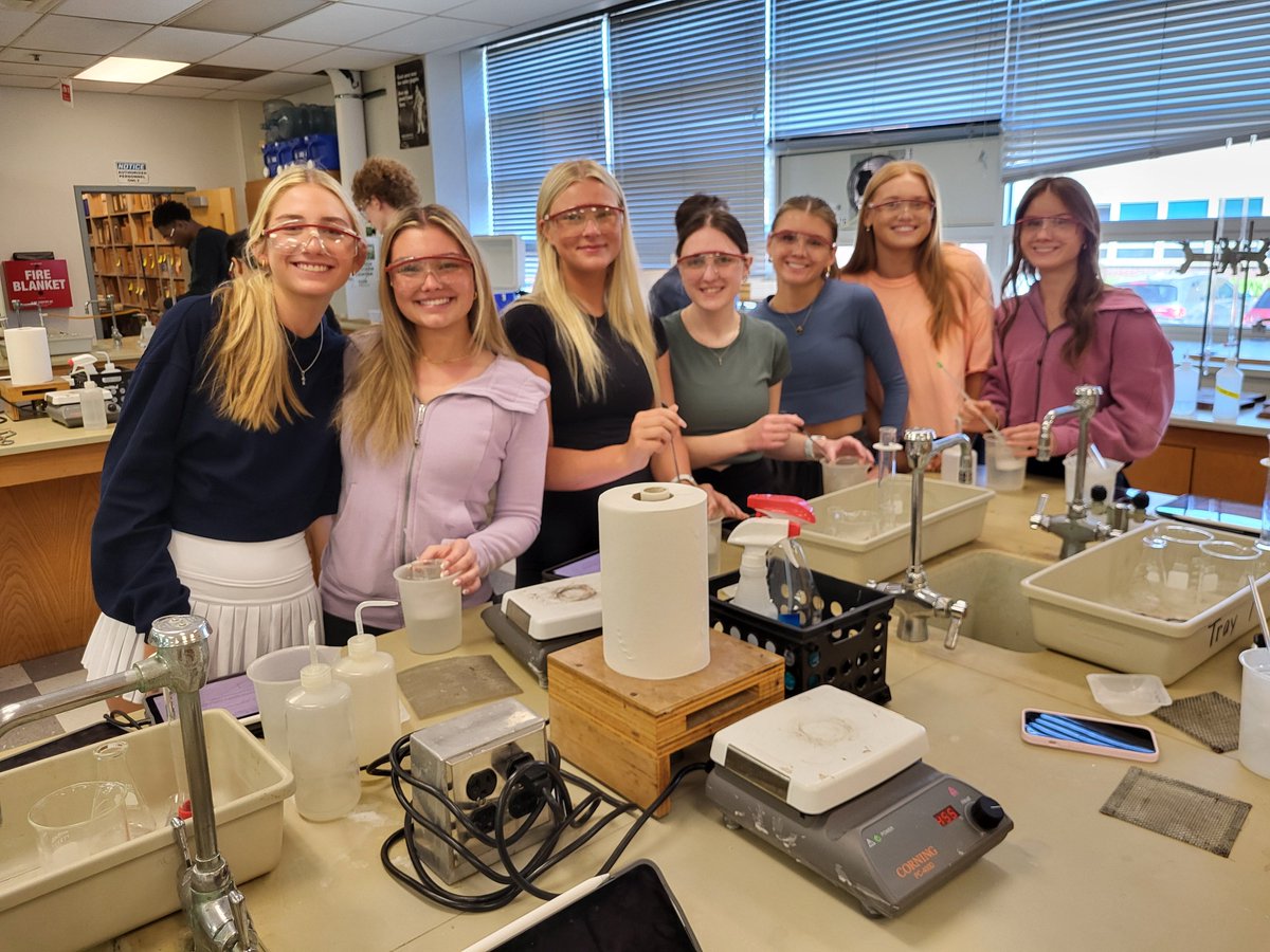 Students in Mrs. Essink's Chemistry class synthesized aspirin in lab on Monday and recrystallized to purify it today! #rollside #WeAreWestside