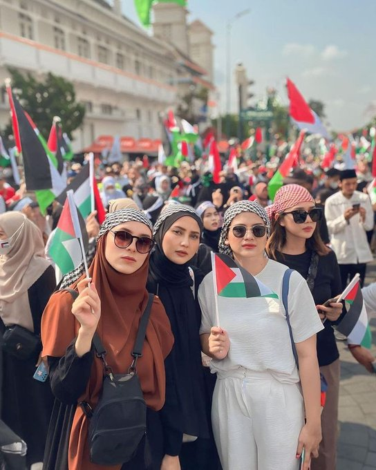 Who stands with me for Palestine? 🇵🇸