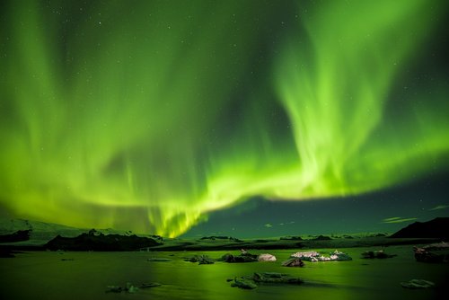 Notable Events:
Geomagnetic Storm May 10-11
The geomagnetic disturbance in the atmosphere will likely create aurora borealis displays, usually confined to polar regions, as far south as Alabama and northern California.
outwriterbooks.com/holidays/geoma…