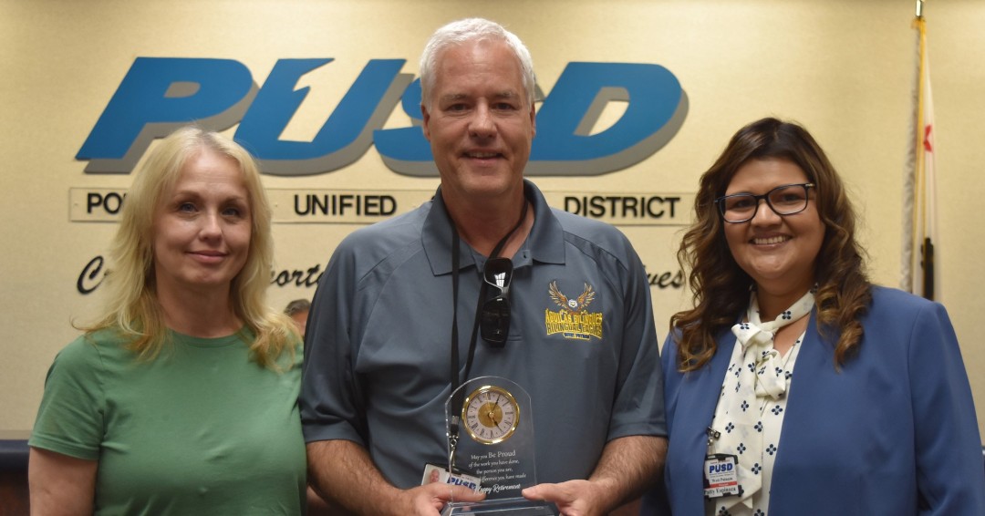 During yesterday’s Governing Board meeting, West Putnam Elementary Principal Patrisia Espinosa recognized Sean Phillips, who is retiring this year after 31 years of teaching.