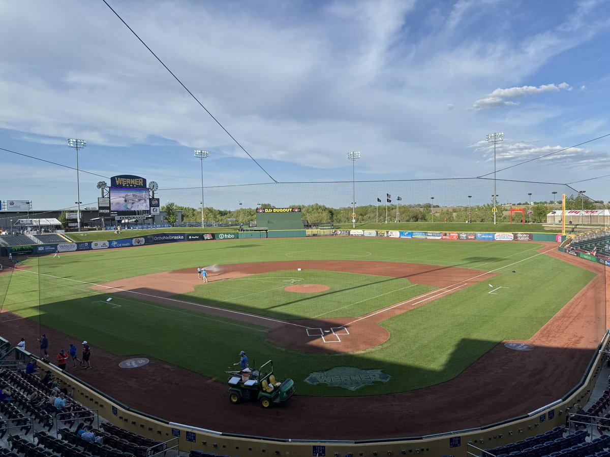 Back at Werner Park! It’s Star Wars Night for @OMAStormChasers, a good crowd expected! 7:05pm CT first pitch, on air at 6:45. @ScottKornberg joins me to chat about the Jumbo Shrimp, his upcoming MLB debut & more! 📻@1290KOIL 🎙️stormchasers.mixlr.com 📺MiLB TV & @ballylivenow