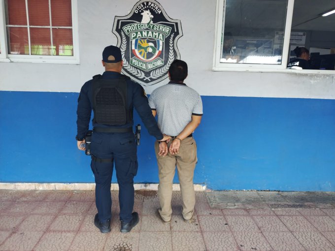 #Veracruz | Mediante acciones operativas aprehendimos a una persona con un oficio de citación por el delito de Robo Agravado. #SinTregua