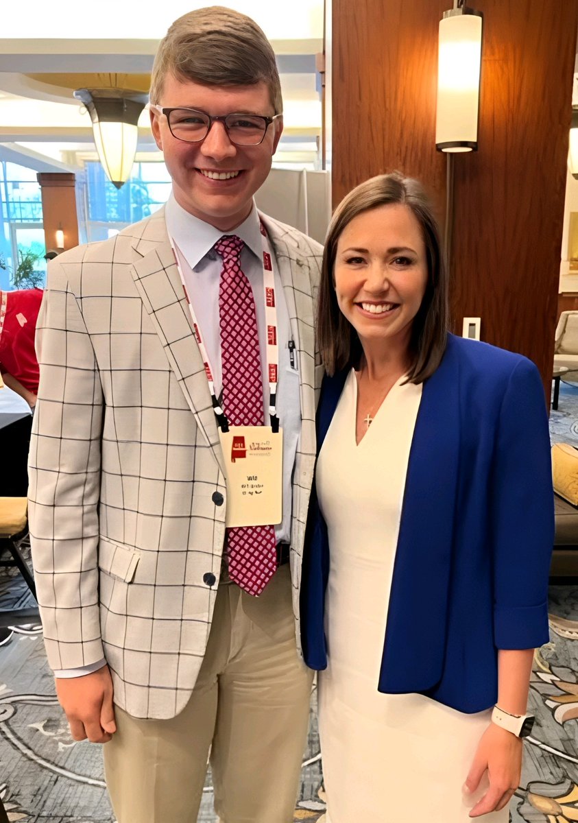 Al Sen Katie Britt, seen here with AgNet’s enthusiastic Will Jordan, is about to proceed to her third regrettable career move: Sen Britt has introduced a bill to create a creepy national pro-life registry of pregnant women.